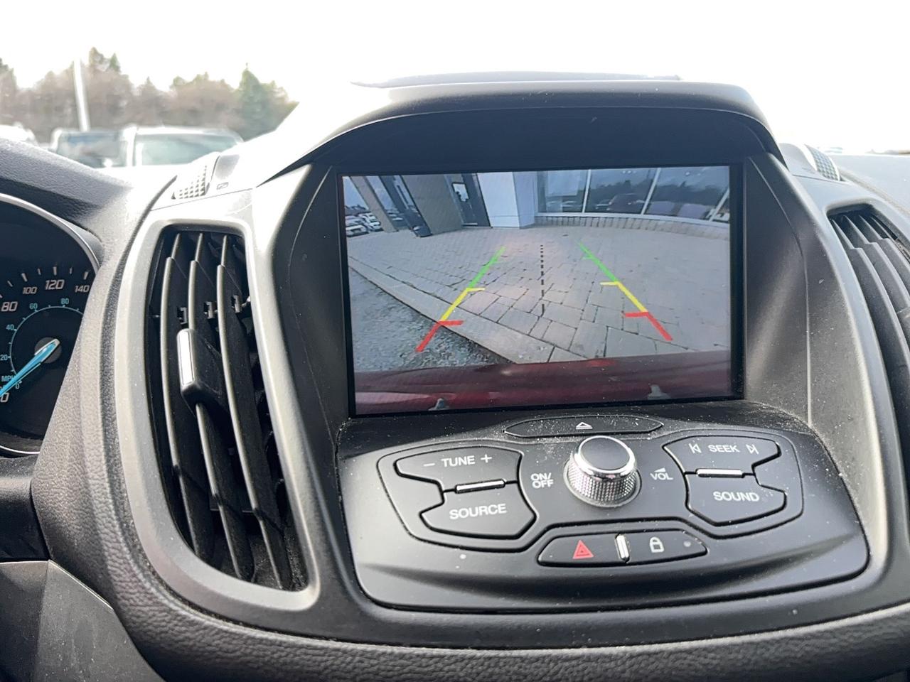 2014 Ford Escape SE, 4WD, POWER LIFTGATE, NAVIGATION, AS TRADED Photo