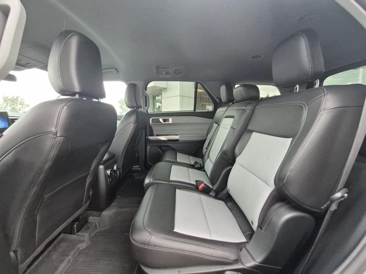 2023 Ford Explorer XLT APPEARANCE PACKAGE! 202A, LOADED, 7 PASSENGER! Photo