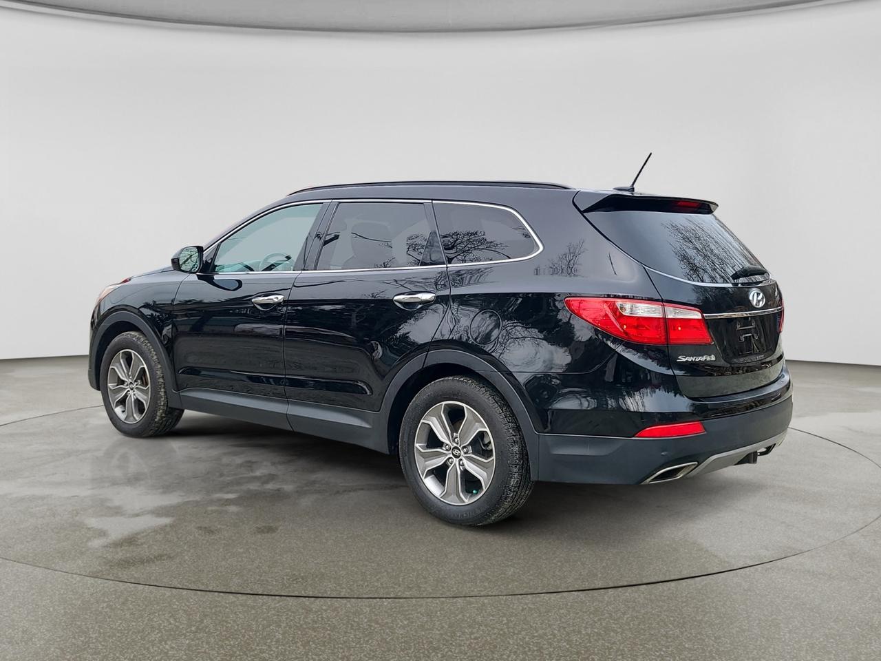 2015 Hyundai Santa Fe  - Photo #3