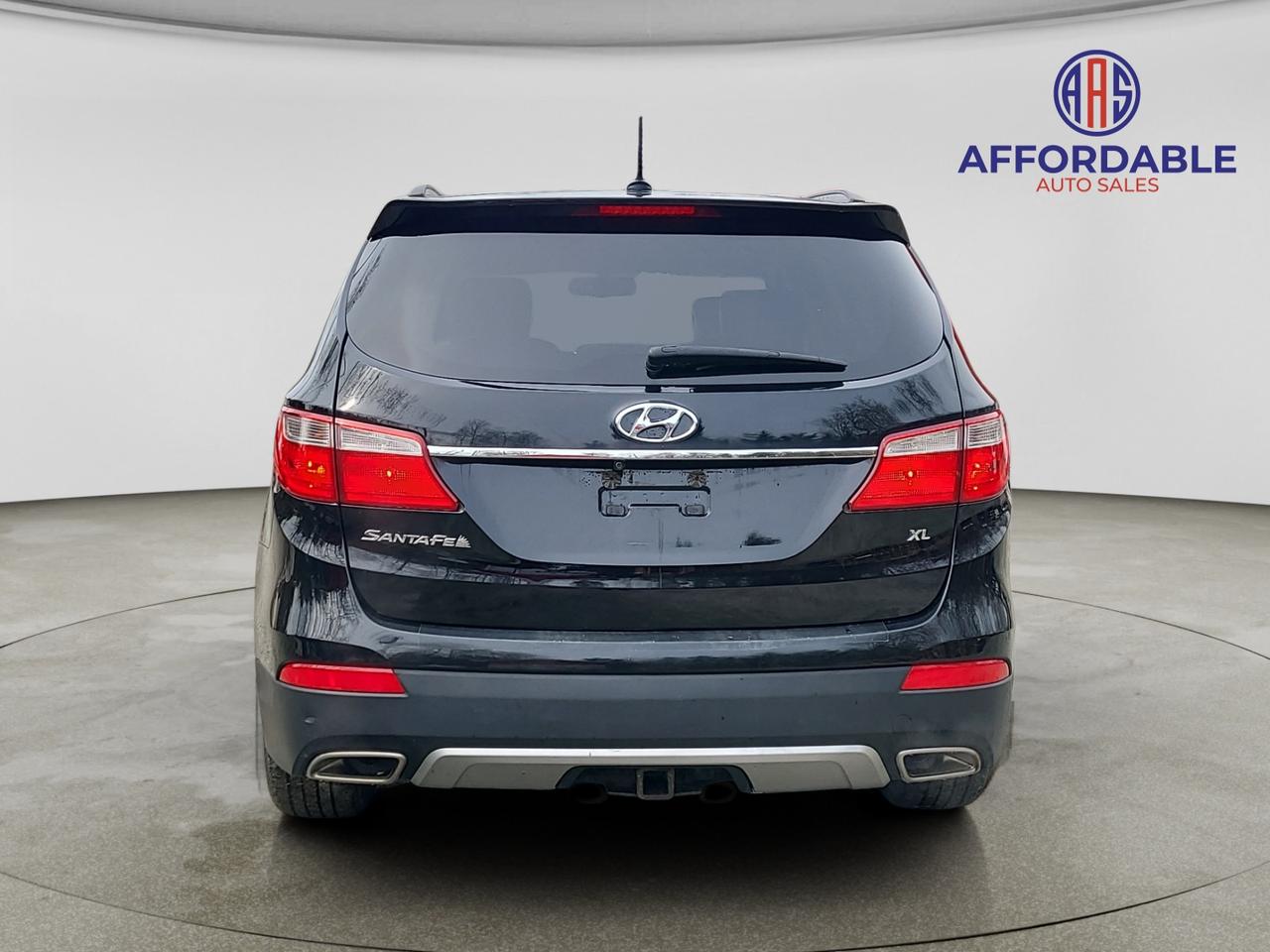 2015 Hyundai Santa Fe  - Photo #4