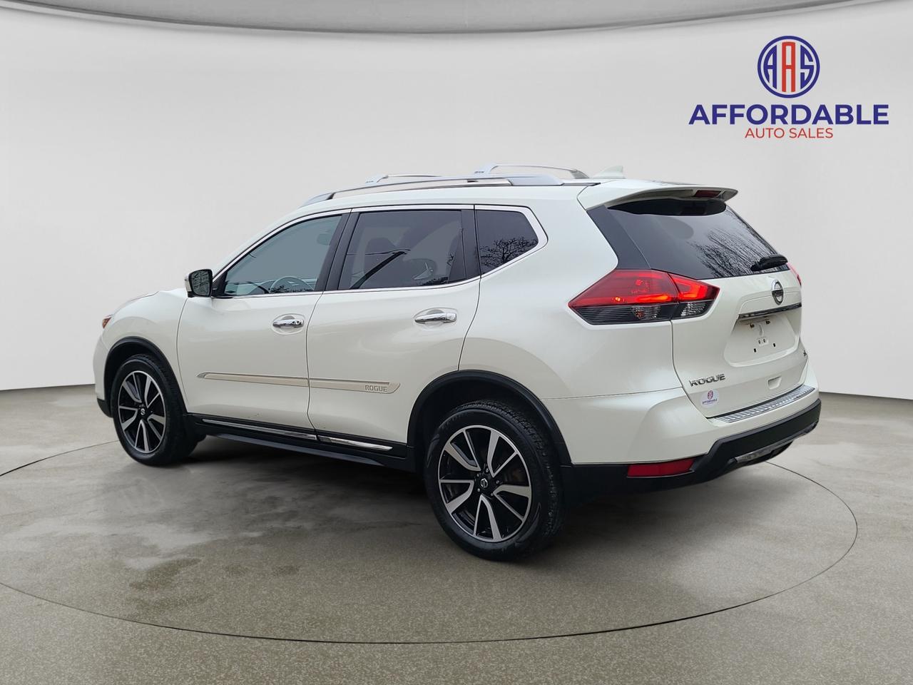 2018 Nissan Rogue S - Photo #3