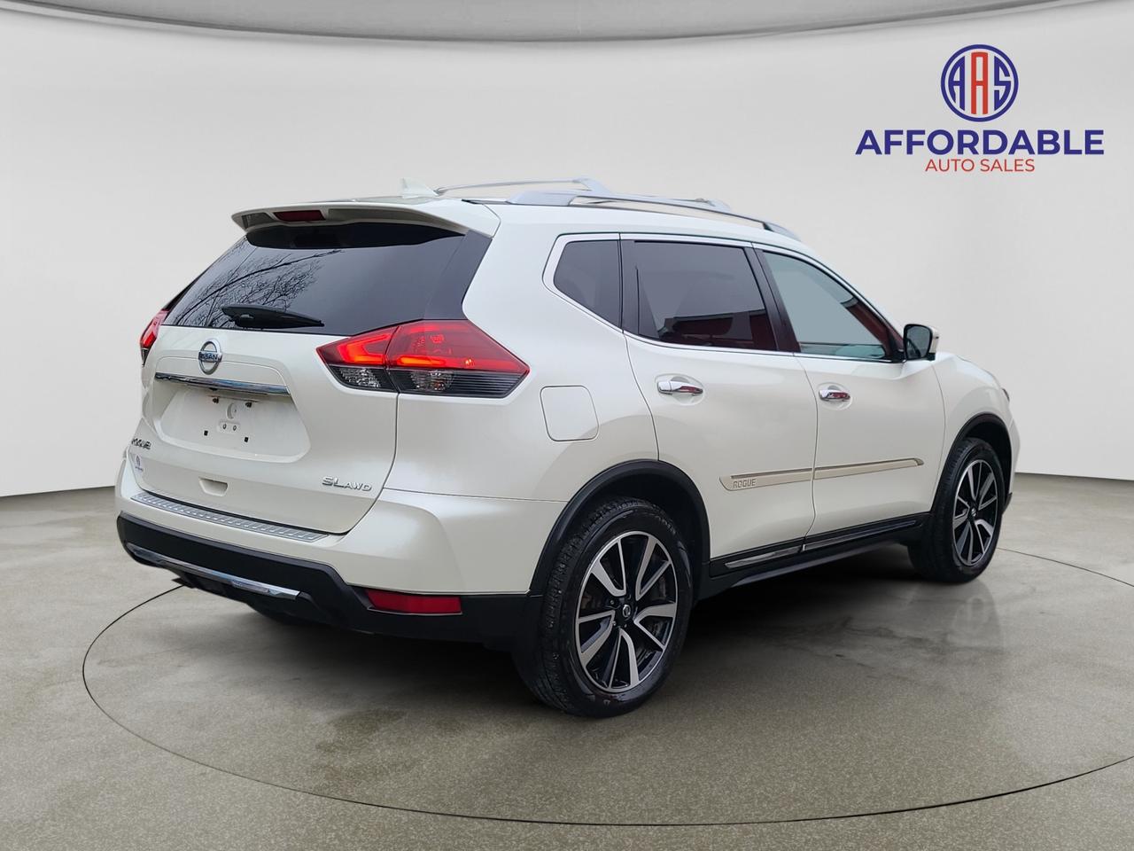 2018 Nissan Rogue S - Photo #5