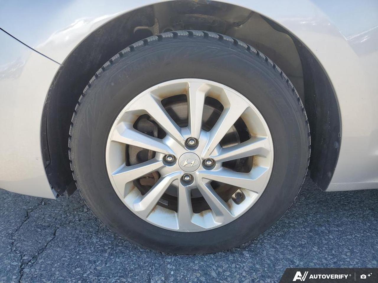 2019 Hyundai Accent 5 Door Preferred Auto Photo