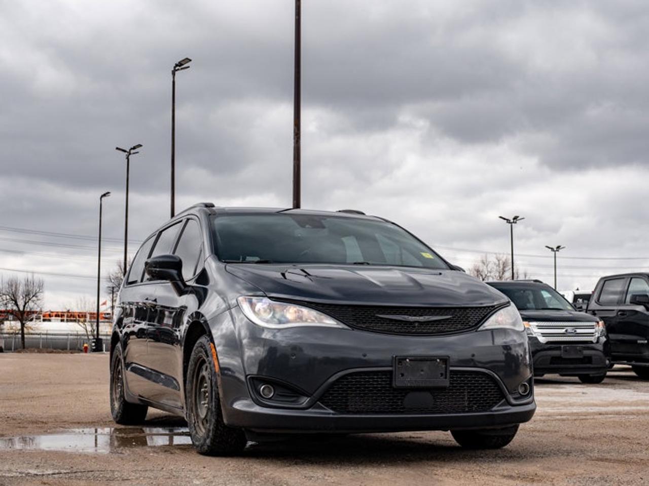 2020 Chrysler Pacifica Touring-L Plus Photo
