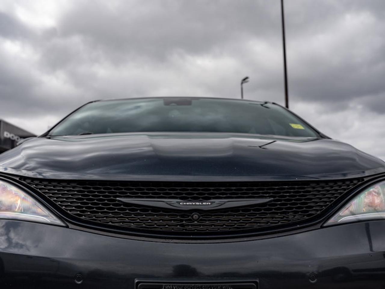 2020 Chrysler Pacifica Touring-L Plus Photo