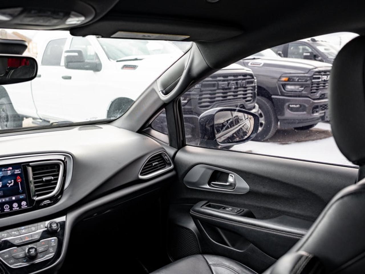 2020 Chrysler Pacifica Touring-L Plus Photo