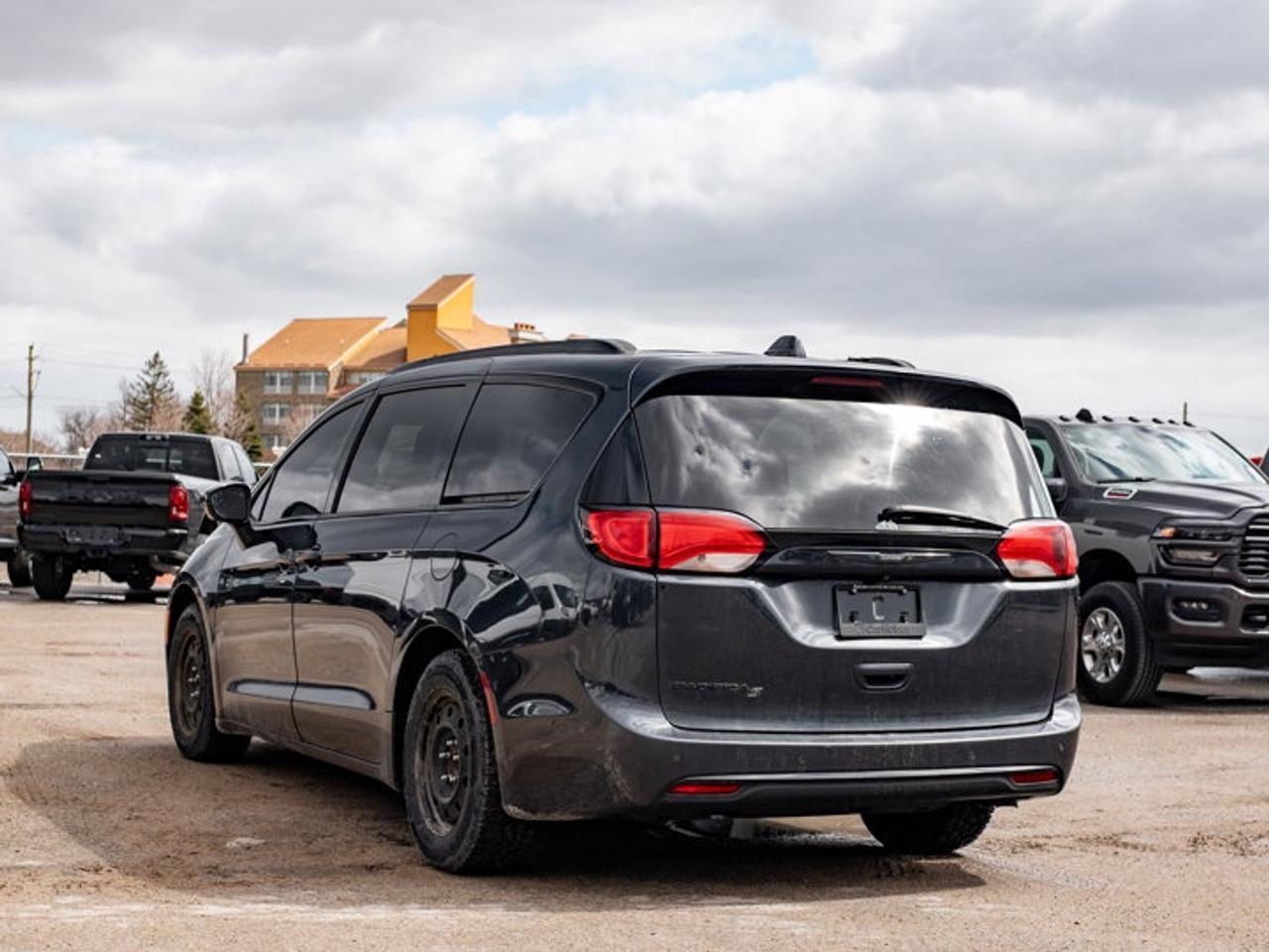2020 Chrysler Pacifica Touring-L Plus Photo