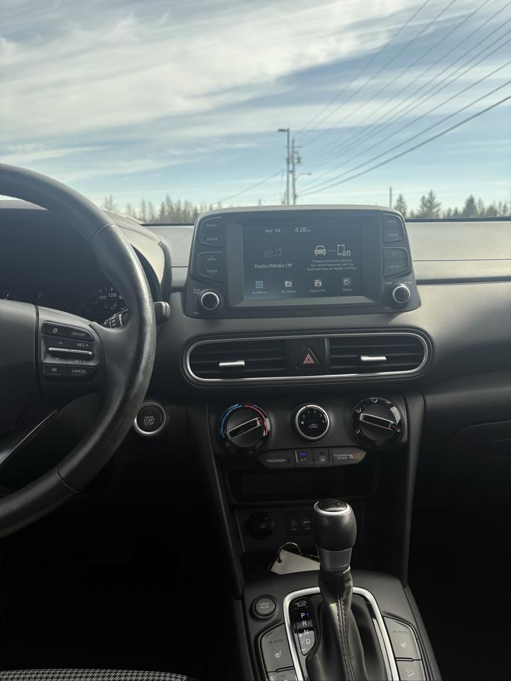 2021 Hyundai KONA Preferred Photo