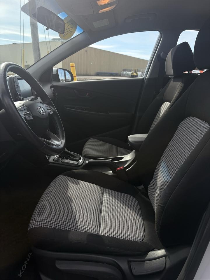 2021 Hyundai KONA Preferred Photo