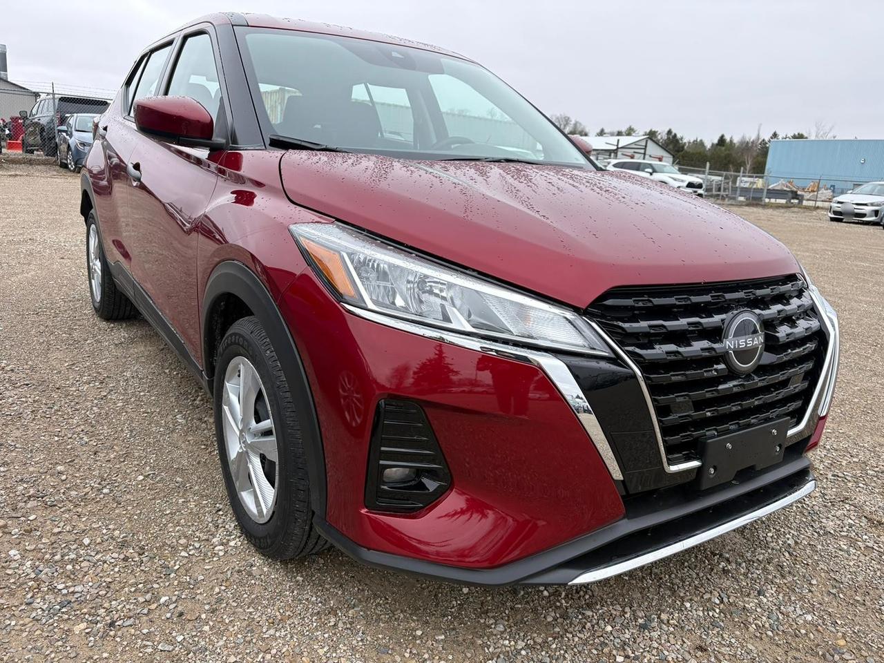 2025 Nissan Kicks S Photo