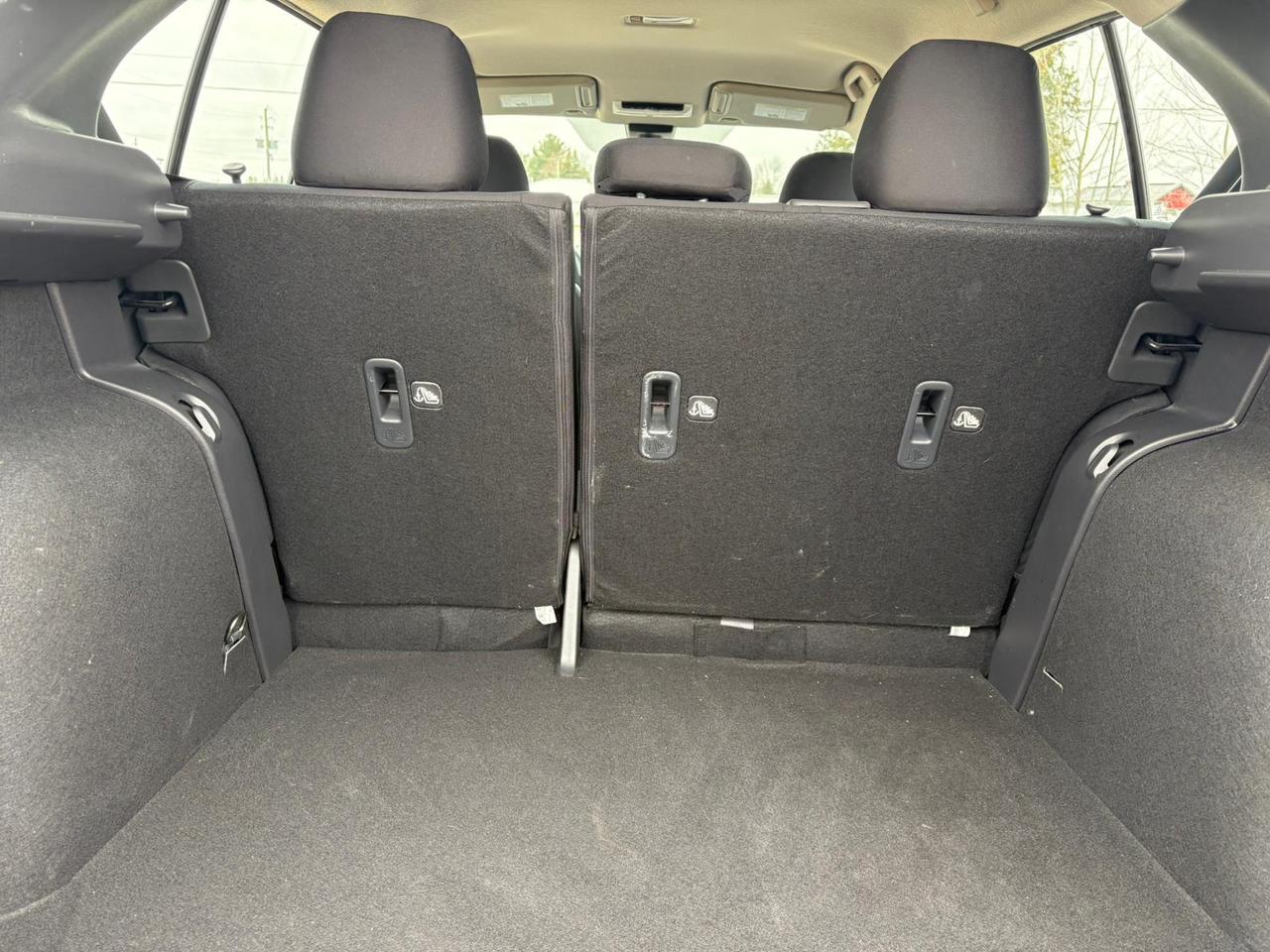 2025 Nissan Kicks S Photo