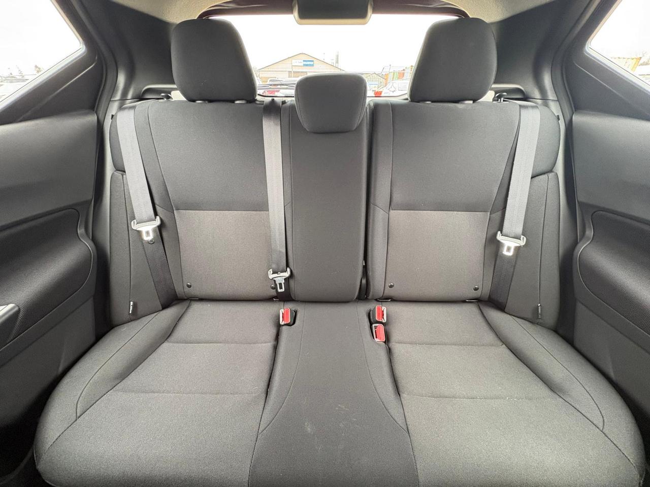 2025 Nissan Kicks S Photo