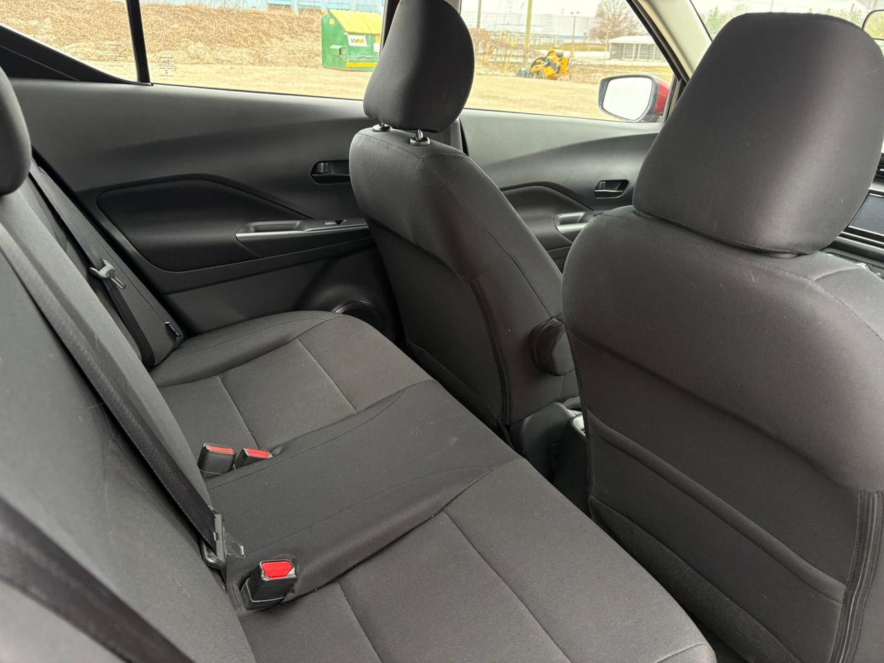 2025 Nissan Kicks S Photo