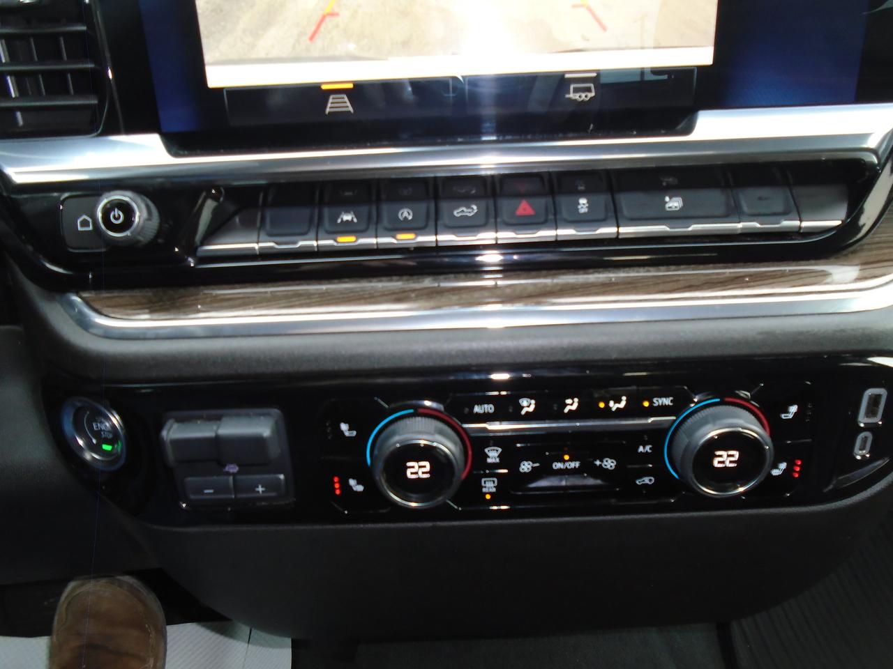 2023 Nissan Rogue Platinum Photo