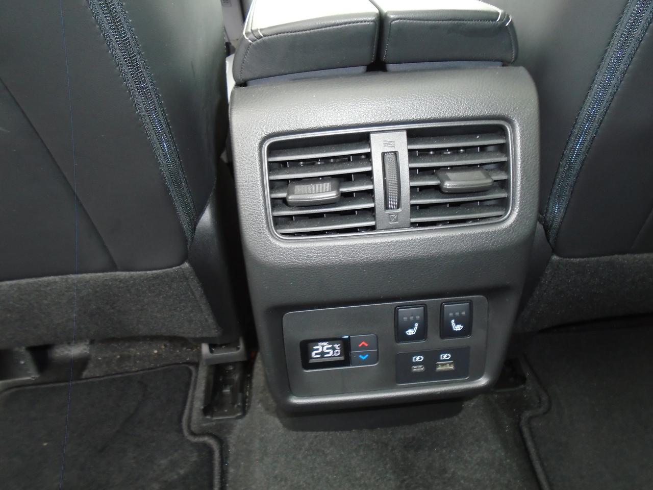 2023 Nissan Rogue Platinum Photo