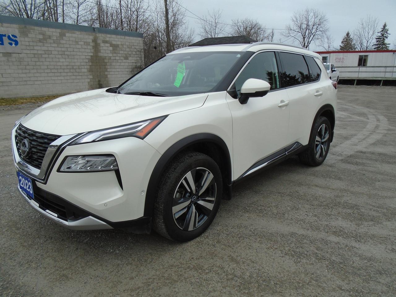 2023 Nissan Rogue Platinum Photo