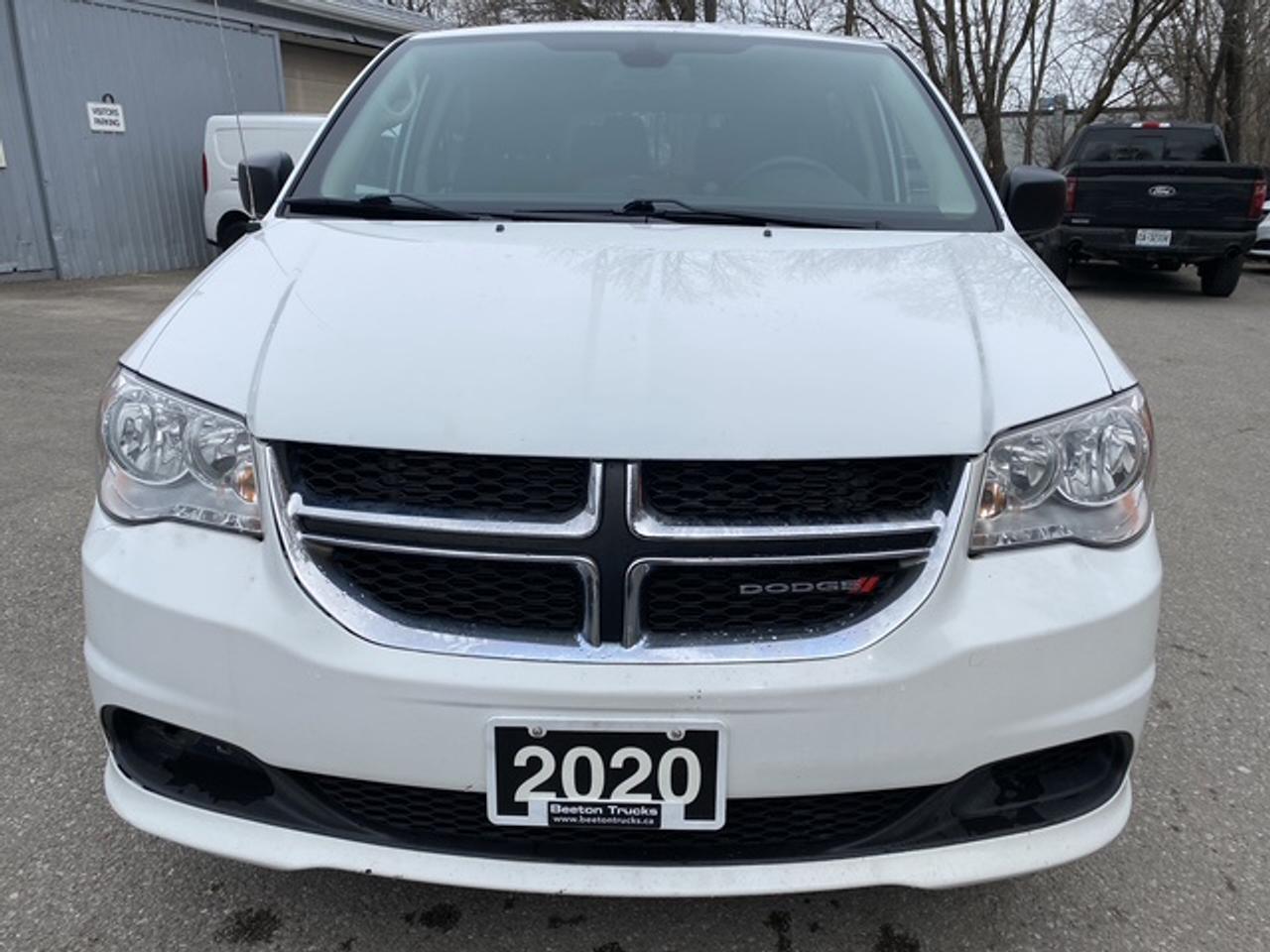 2020 Dodge Grand Caravan SE Photo