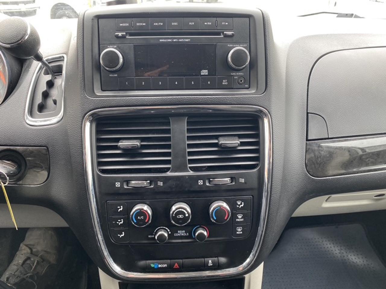 2020 Dodge Grand Caravan SE Photo