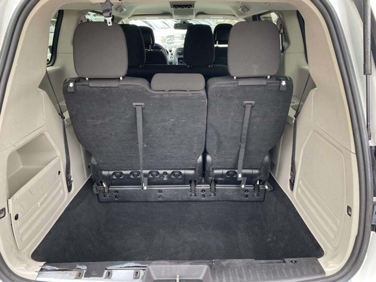 2020 Dodge Grand Caravan SE Photo