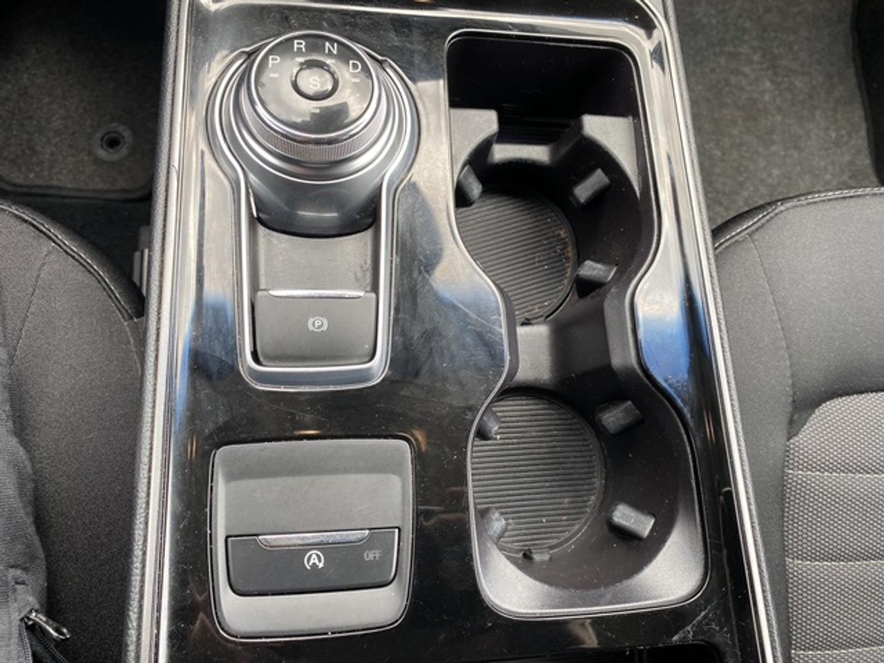 2019 Ford Edge SE AWD Photo