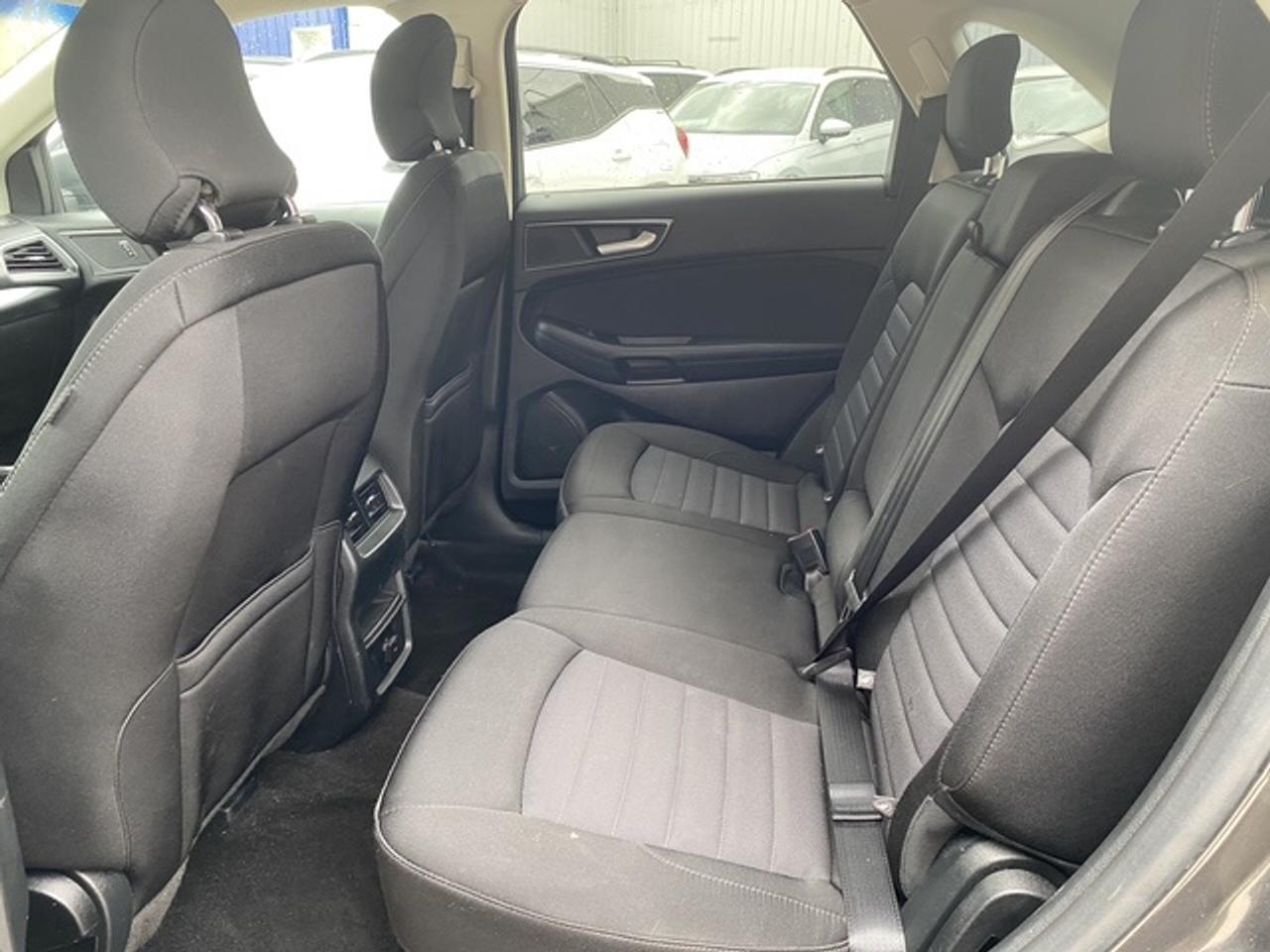 2019 Ford Edge SE AWD Photo