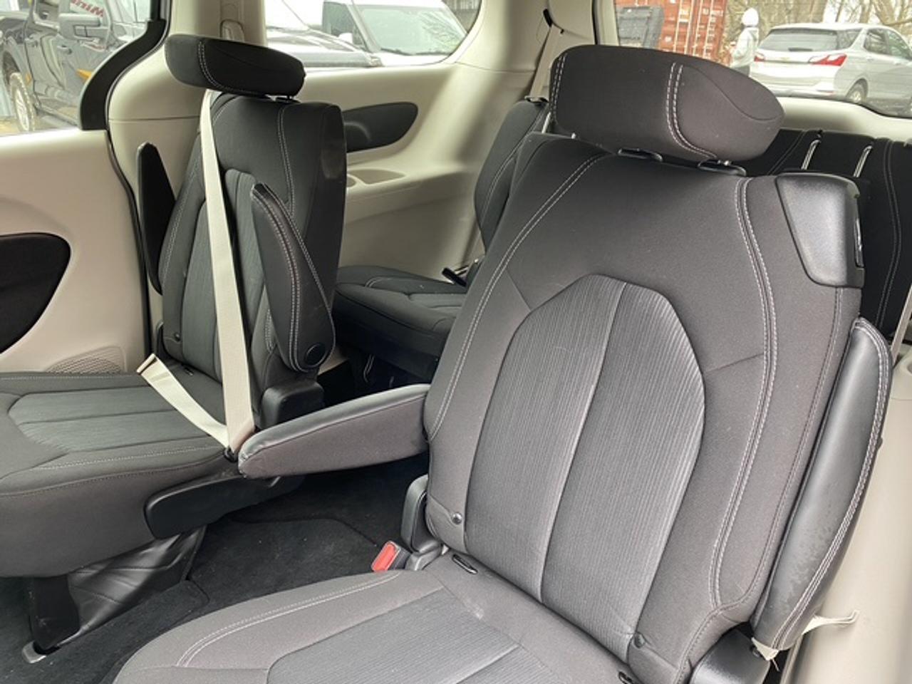 2023 Chrysler Grand Caravan SXT 2WD Photo