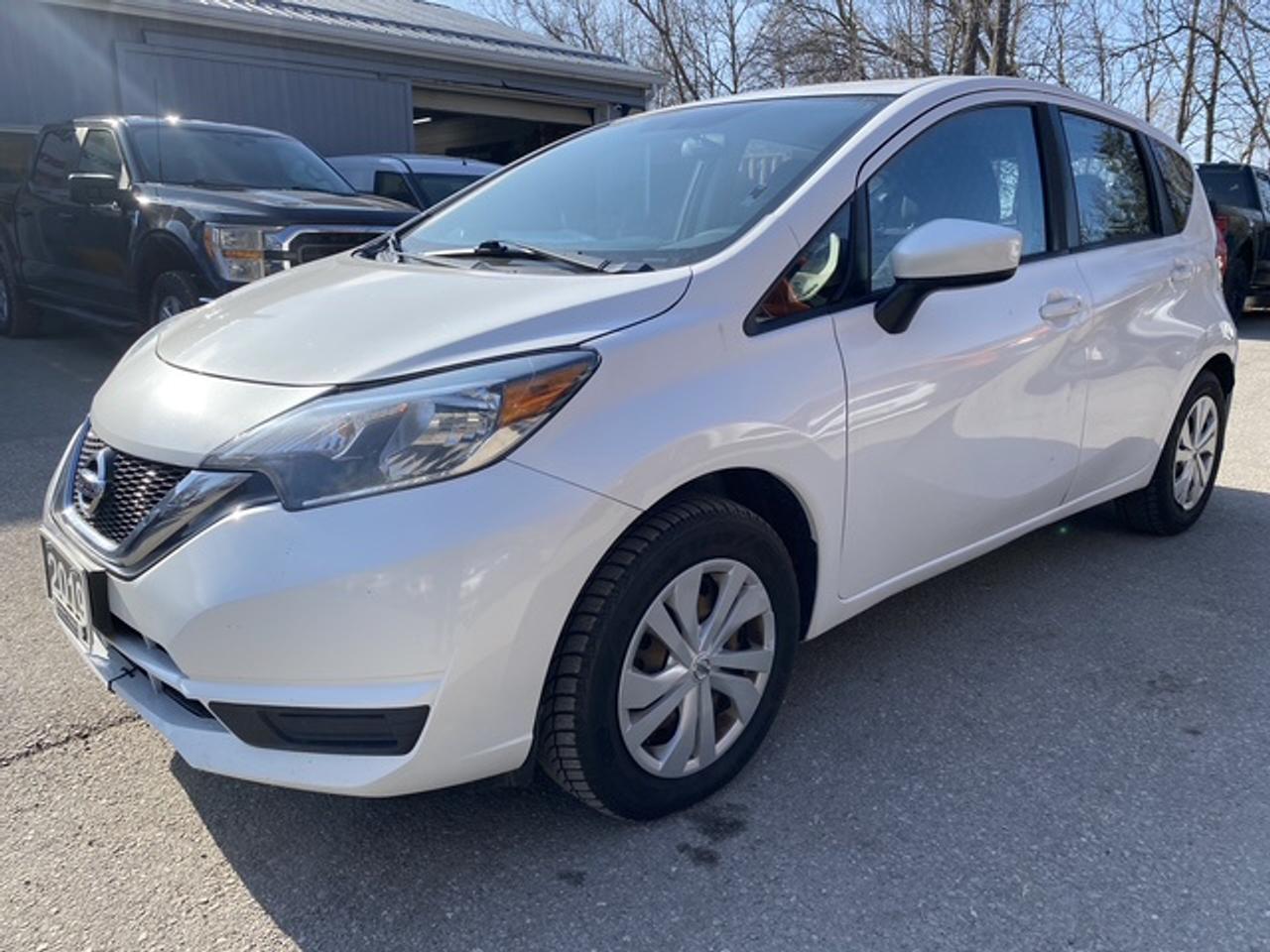 2019 Nissan Versa SV Photo
