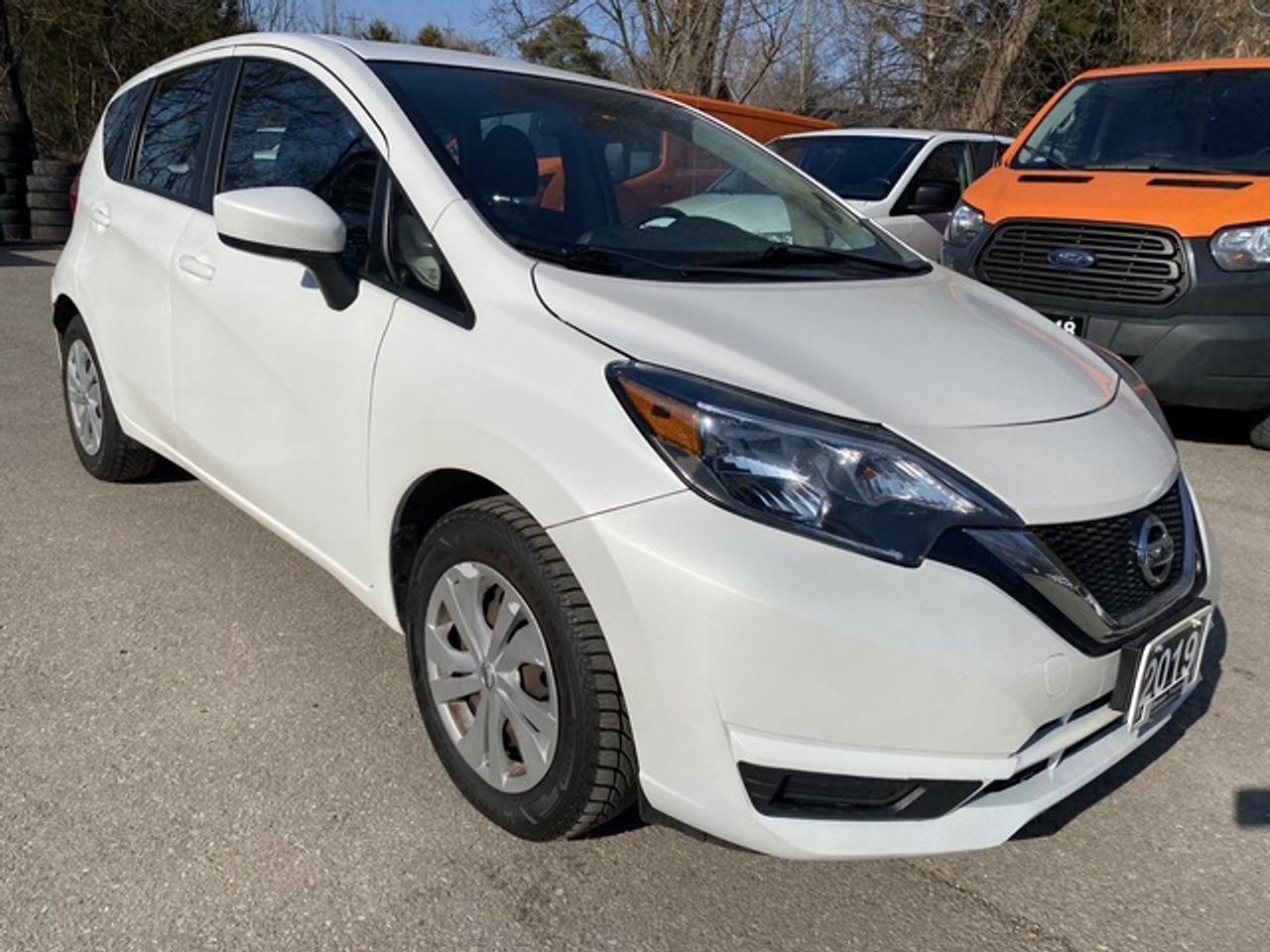 2019 Nissan Versa SV Photo