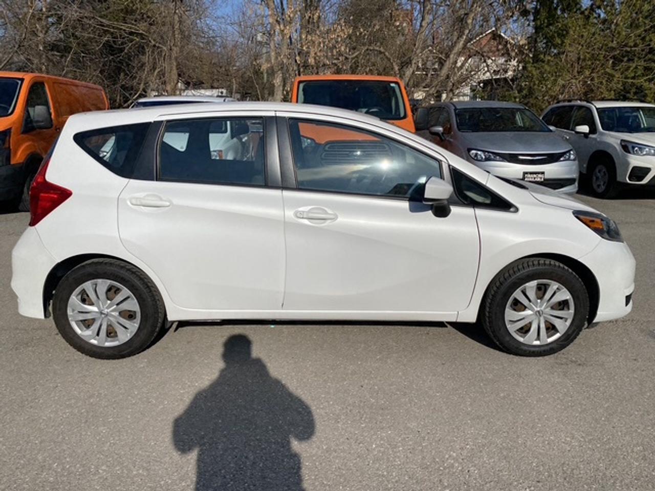 2019 Nissan Versa SV Photo