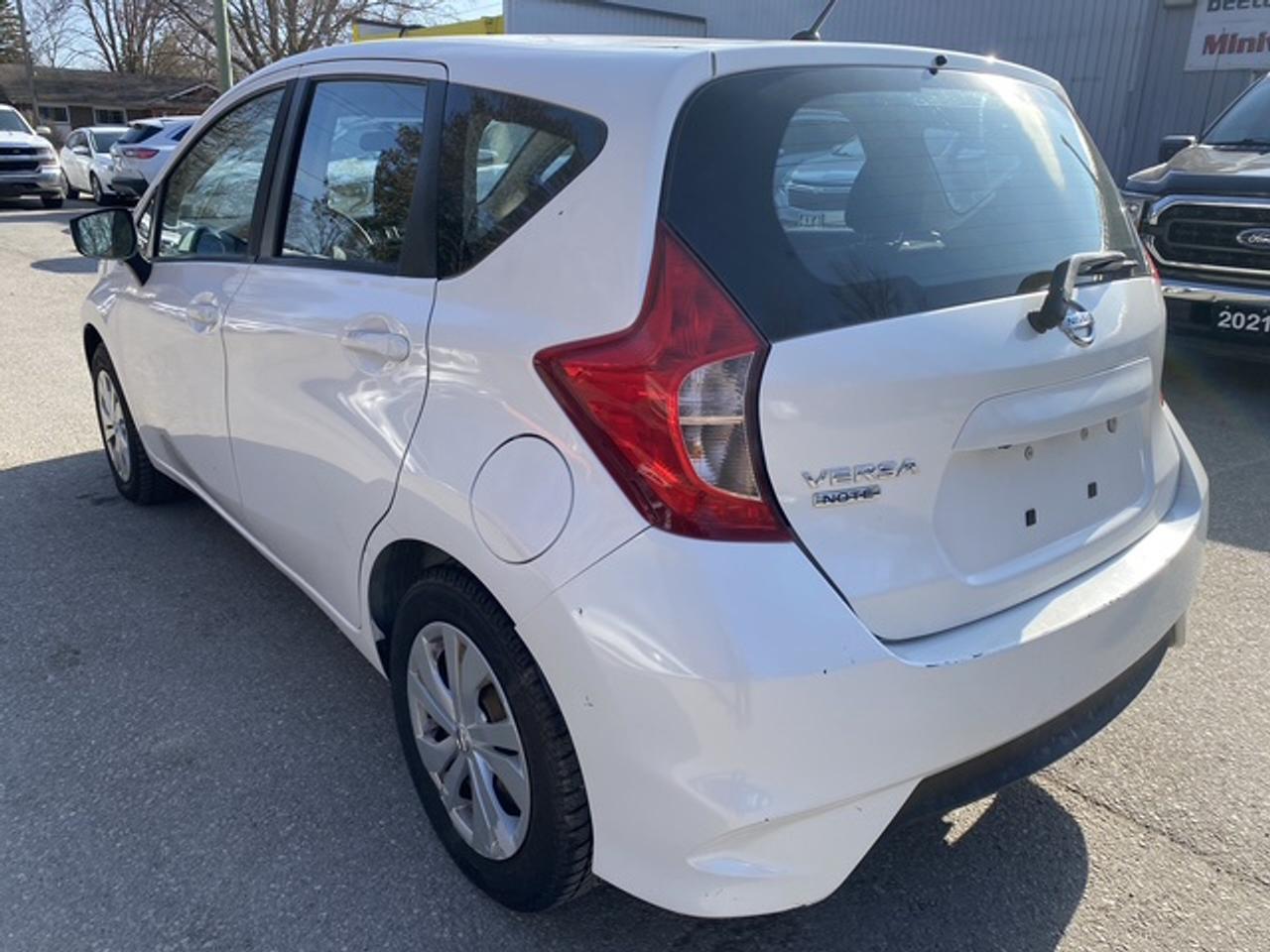 2019 Nissan Versa SV Photo