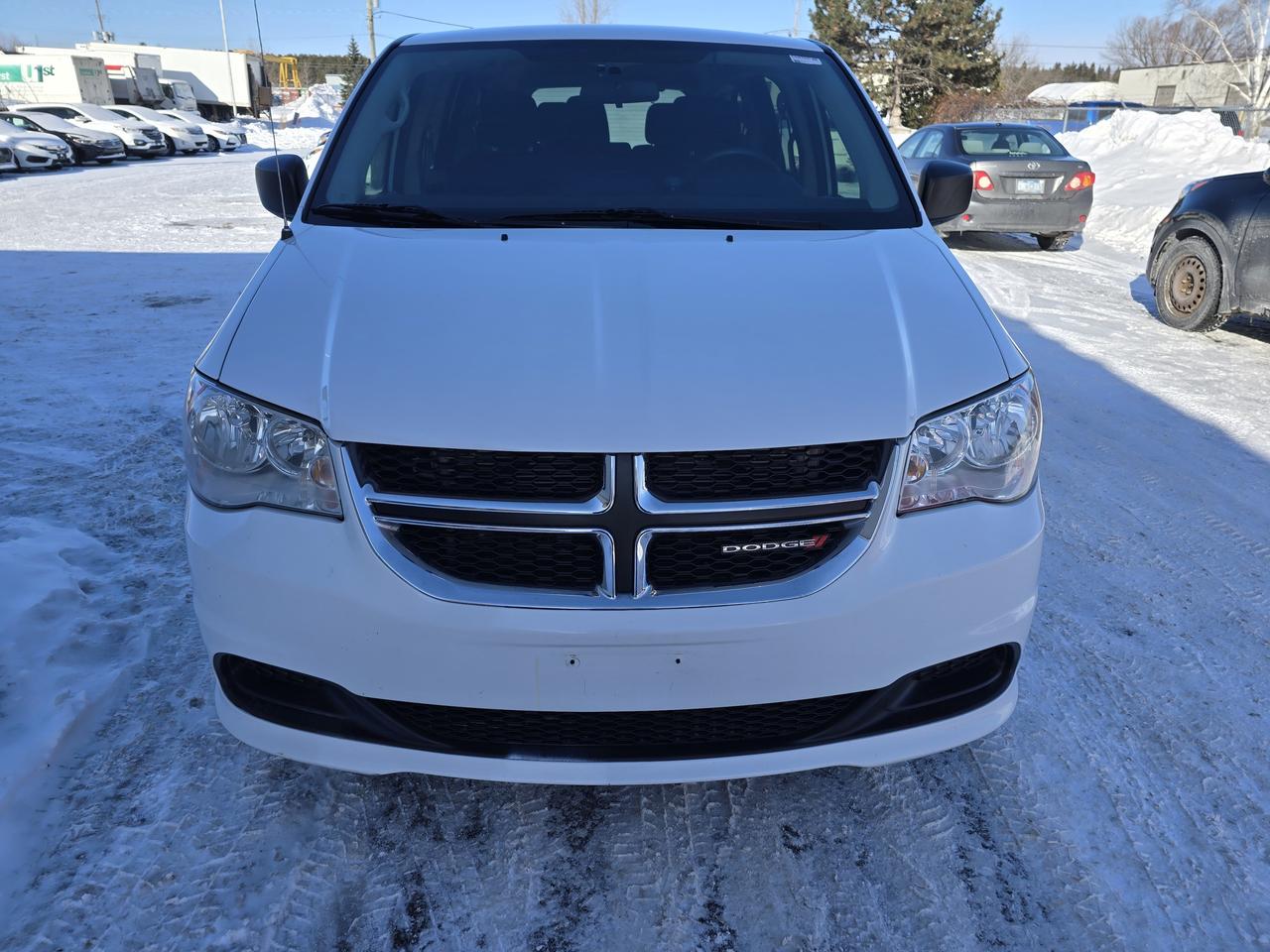 2016 Dodge Grand Caravan SE Photo