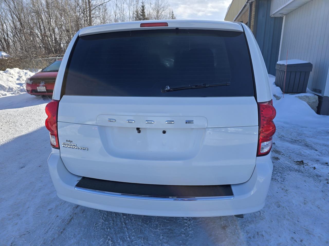 2016 Dodge Grand Caravan SE Photo