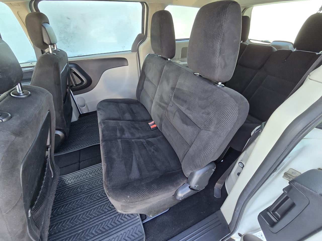2016 Dodge Grand Caravan SE Photo