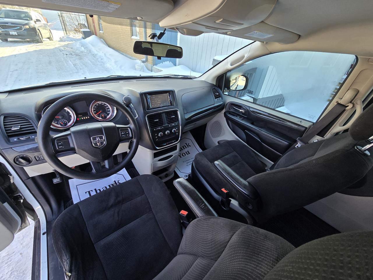 2016 Dodge Grand Caravan SE Photo