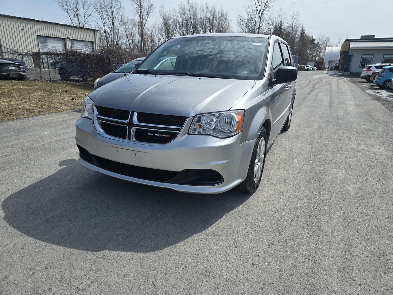 2015 Dodge Grand Caravan SE Photo0