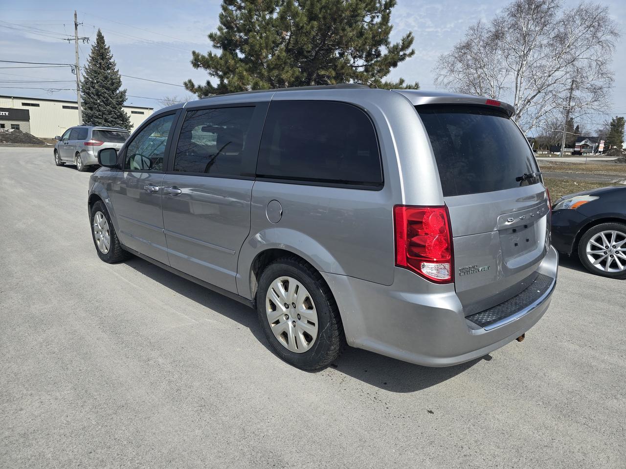 2015 Dodge Grand Caravan SE Photo