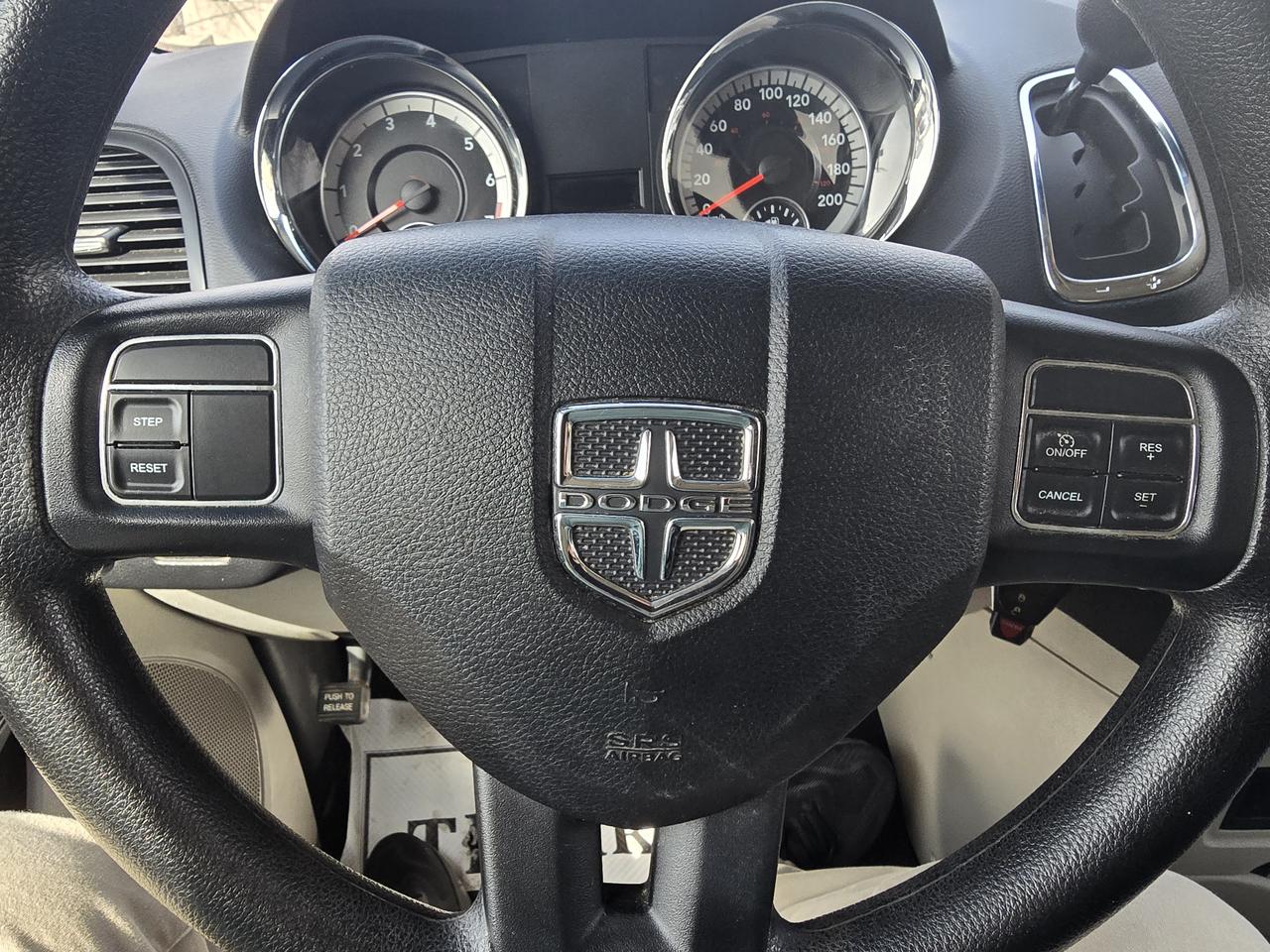 2015 Dodge Grand Caravan SE Photo