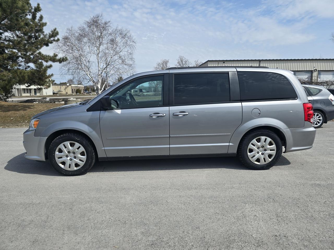 2015 Dodge Grand Caravan SE Photo