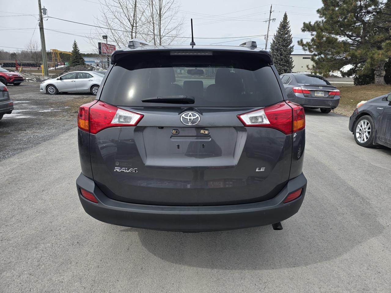 2015 Toyota RAV4 LE Photo