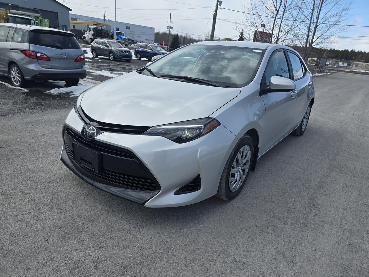 2018 Toyota Corolla  Photo0