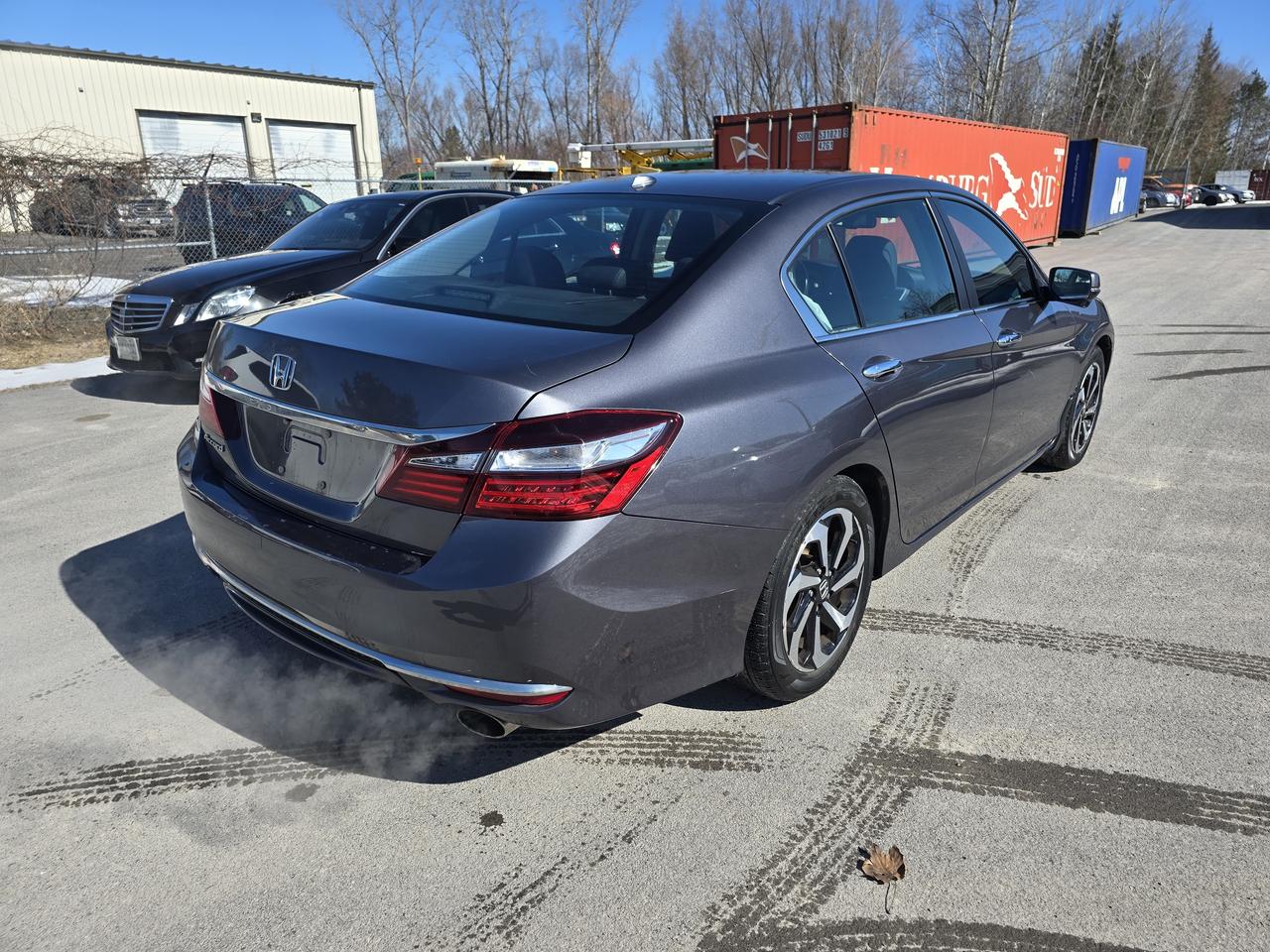 2016 Honda Accord EX L Photo