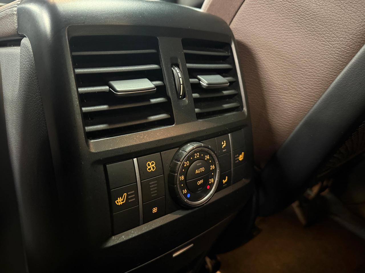 2014 Mercedes-Benz GL-Class GL550 AMG PCKG/CLEAN TITLE//BROWN INTERIOR/7 SEATE Photo