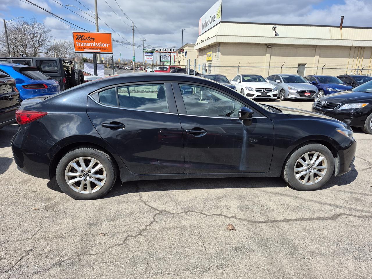 2016 Mazda MAZDA3 i Touring Photo