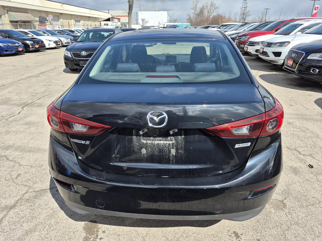 2016 Mazda MAZDA3 i Touring Photo