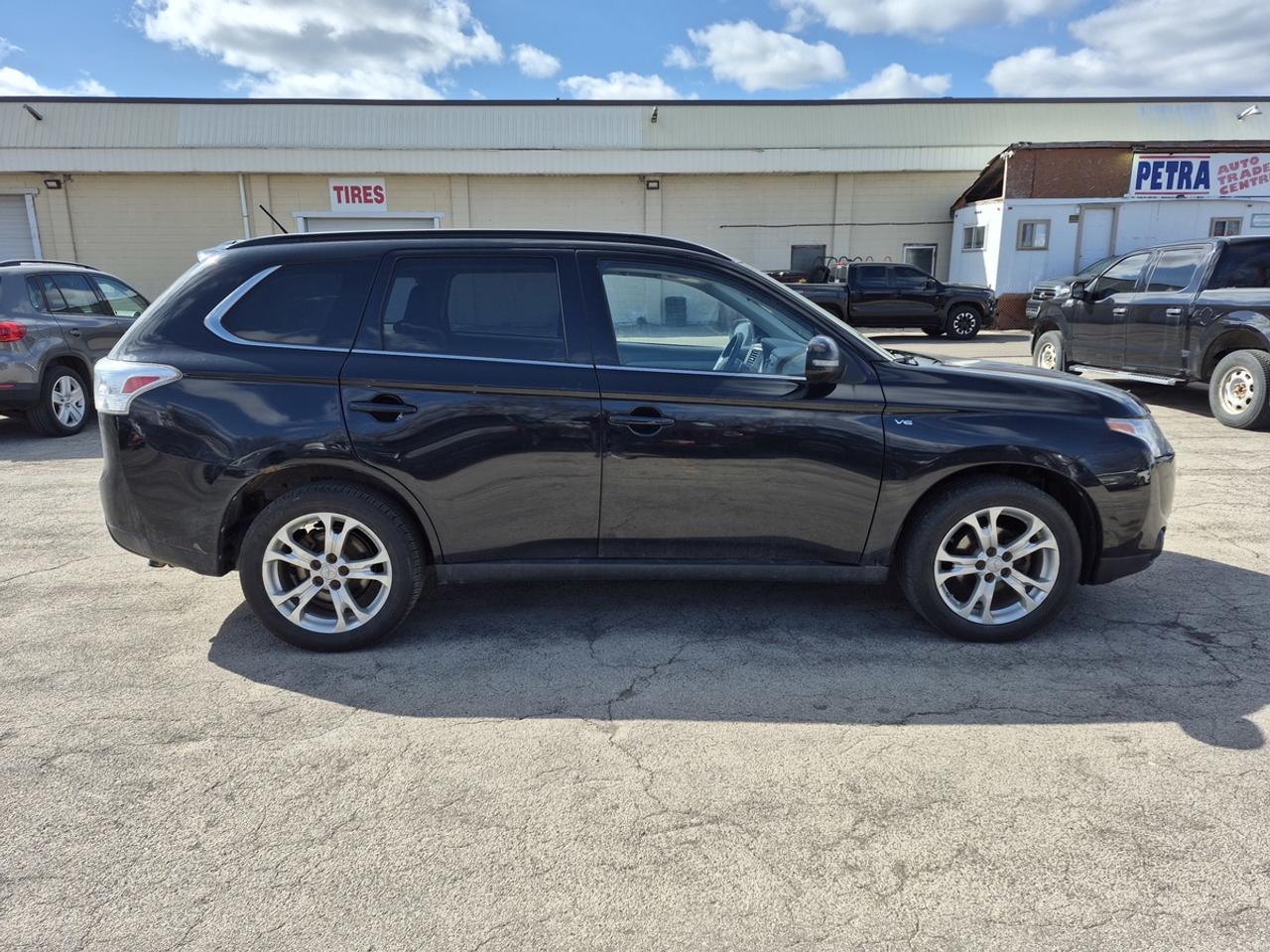 2014 Mitsubishi Outlander GT Photo