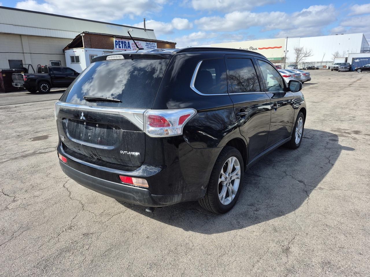 2014 Mitsubishi Outlander GT Photo