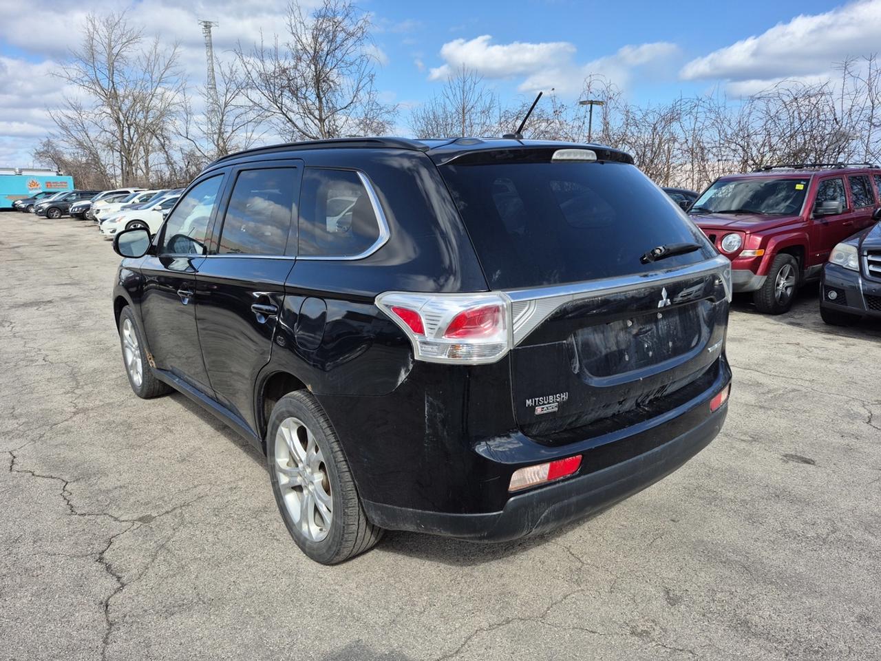 2014 Mitsubishi Outlander GT Photo