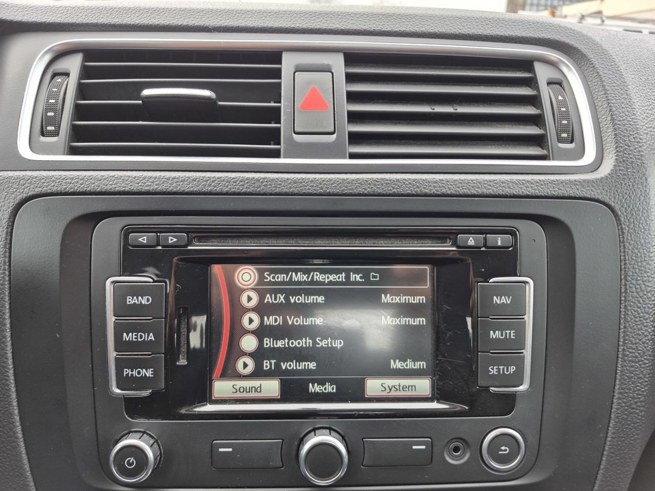 2013 Volkswagen Jetta TDI HIGHLINE Photo