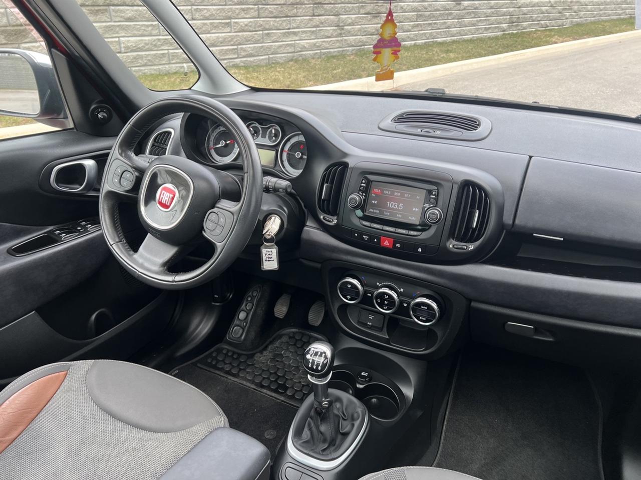 2014 Fiat 500L Lounge Photo
