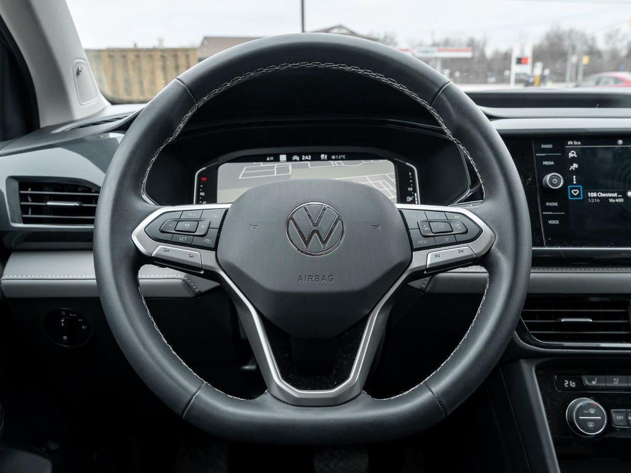 2024 Volkswagen Taos Highline Photo
